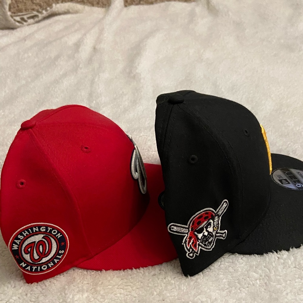 Red Wilson hat & black and yellow Pittsburgh